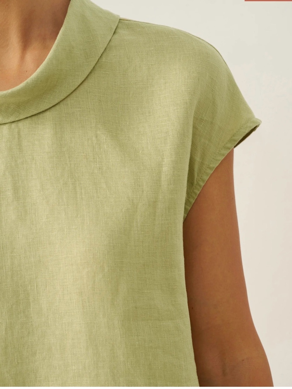 Linen top with Rolled Neck - Picture 5 of 16